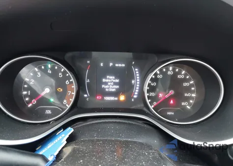 2018 Jeep Compass Latitude 4X4 from USA, damaged, VIN 3C4NJDBB6JT479294